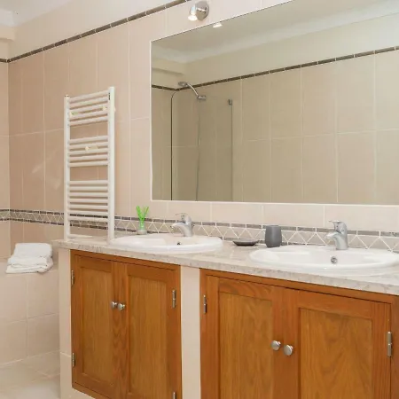 Diamond Villa Quarteira
