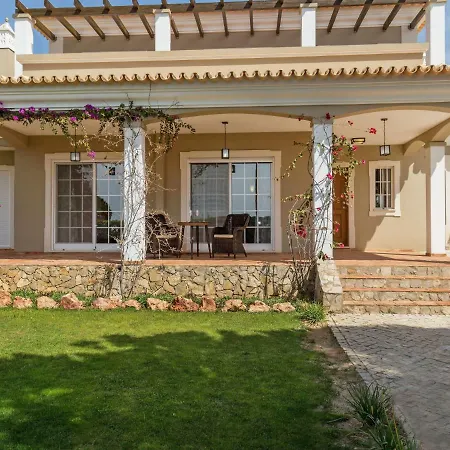 Diamond Villa *