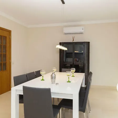 Diamond Villa *